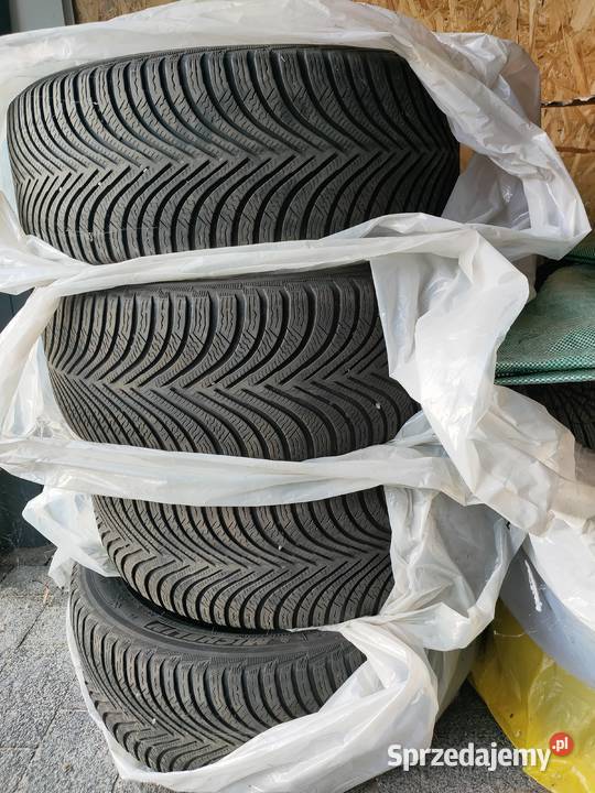 Opony zimowe Mochelin 225 50 17 6mm małopolskie Kocmyrzów