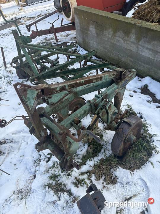 Obsypnik do ziemniaków nieuszkodzony Łazy Biegonickie