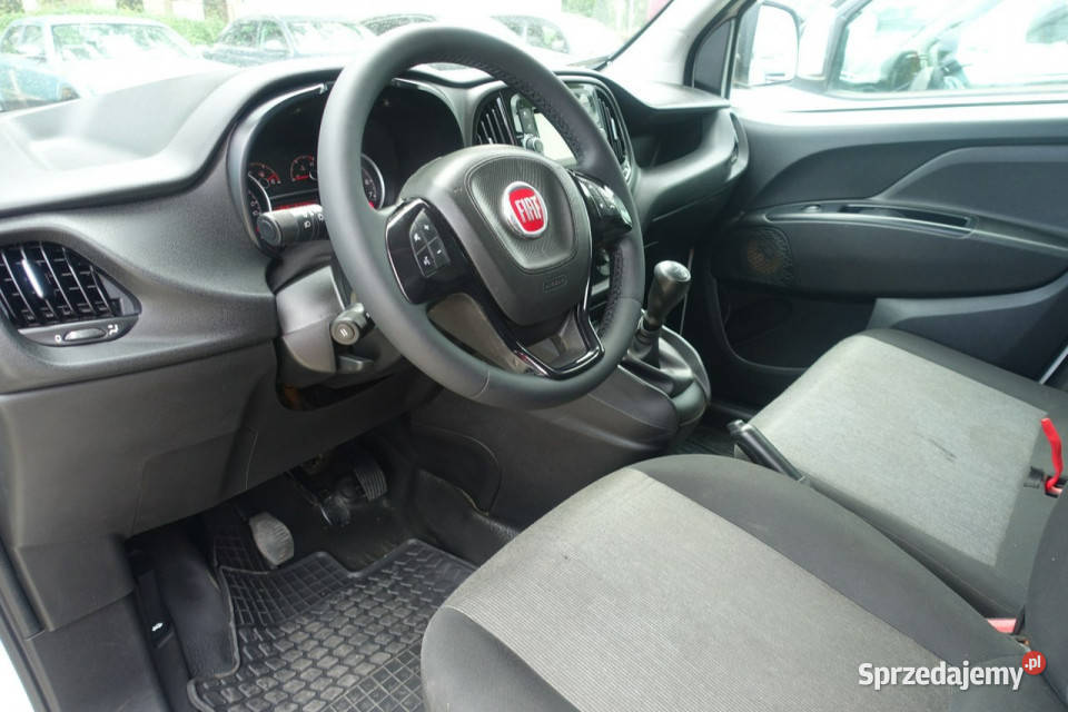 Fiat Doblo R E Z E R W A C J A Warszawa