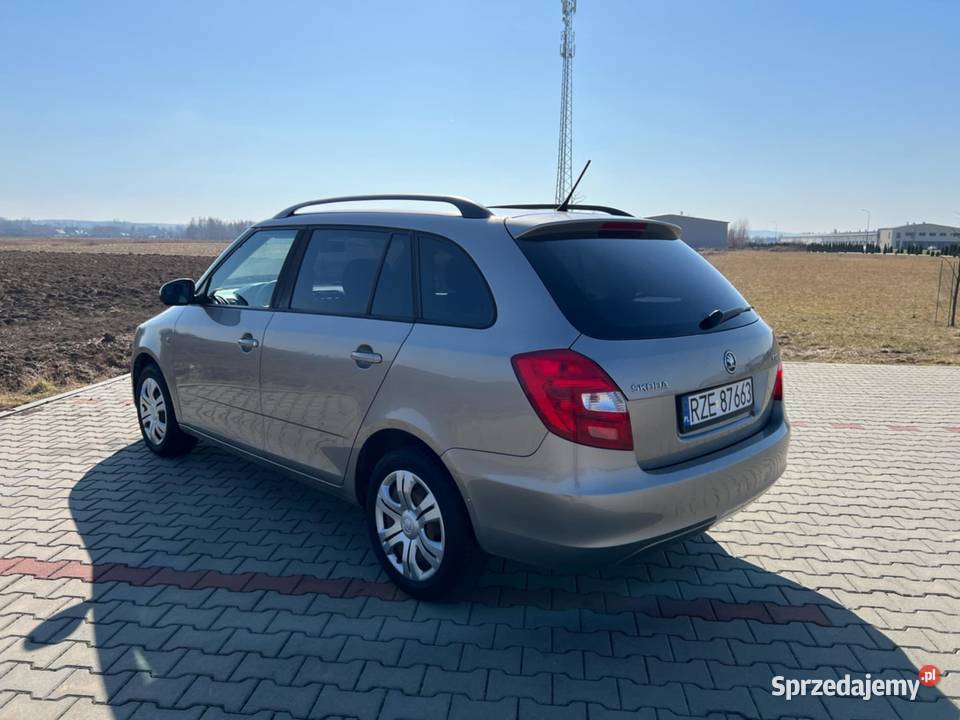 Skoda fabia 12 2014r możliwa zamiana na busa 63KM Fabia Rzeszów