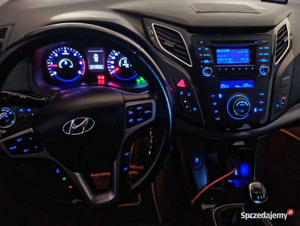 Hyundai i40 17 crdi sedan ładny nieuszkodzony Tuchola