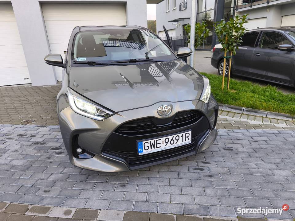 Toyota Yaris IV 15 automat pierwszy właściciel ogranicznik prędkości pomorskie Rumia