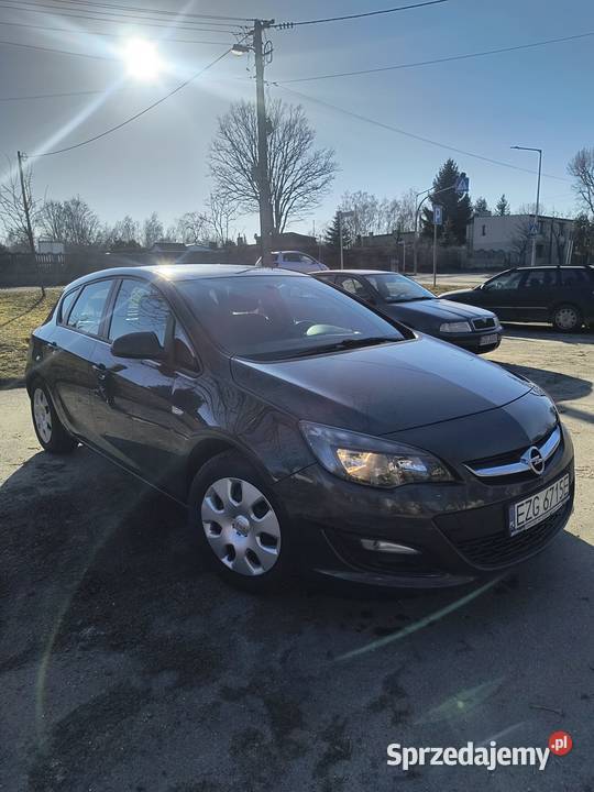 Opel Astra 16 Lpg 2013 hak Aleksandrów Łódzki