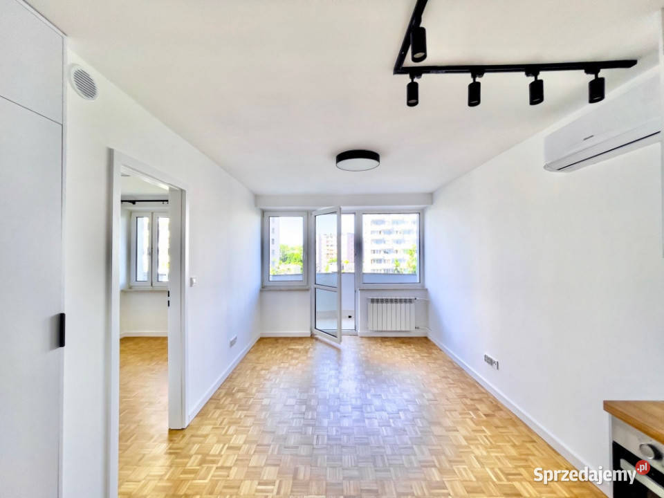 Jasne 2 pokoje Śródmieście Wisłą Klima Rok budowy 1970 Warszawa