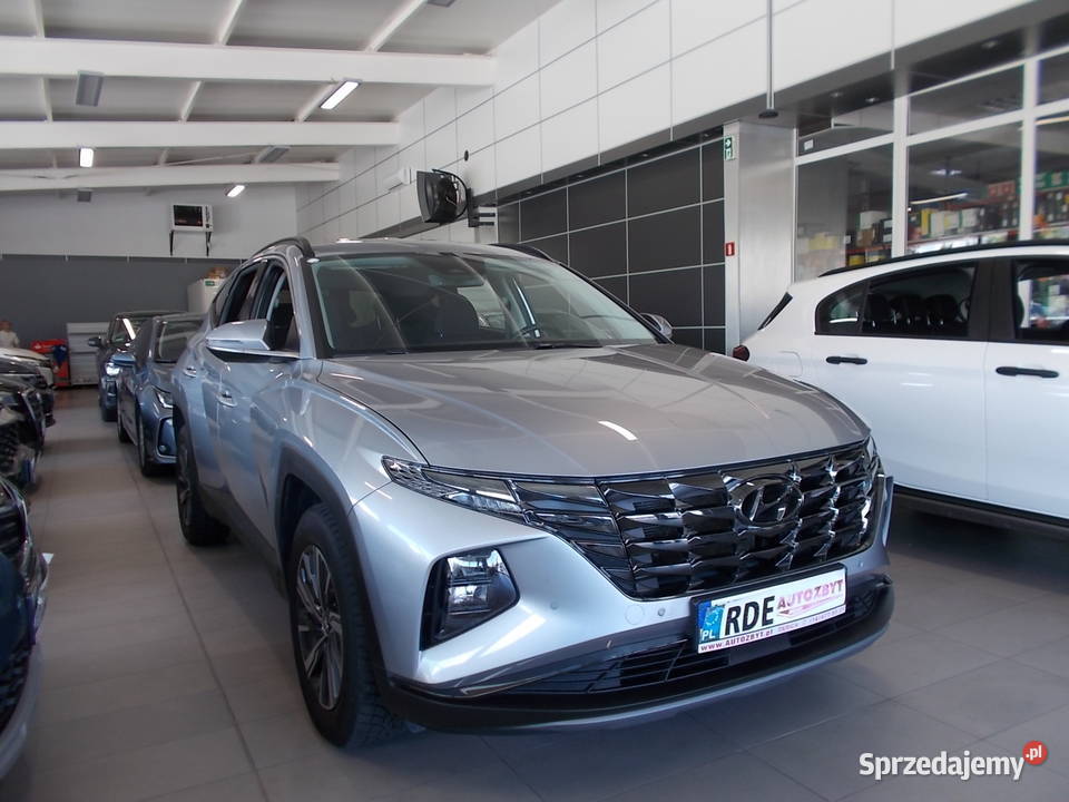 HYUNDAI TUCSON 16 benzyna hybryda Automat salon Tucson Dębica