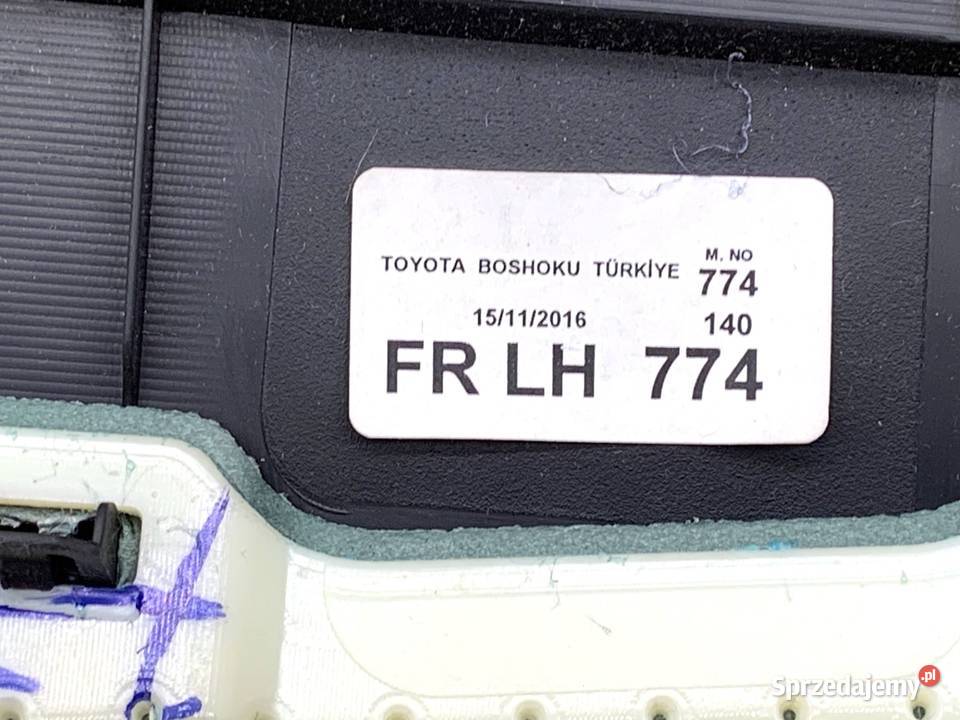 BOCZEK DRZWI LEWY PRZÓD TOYOTA CHR Crossover sprzedam