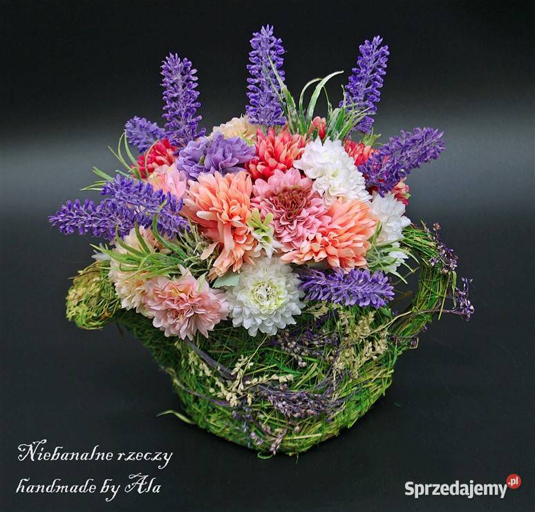 Konewka z różyczkami kwiaty róże ozdoba prezent Kutno sprzedam