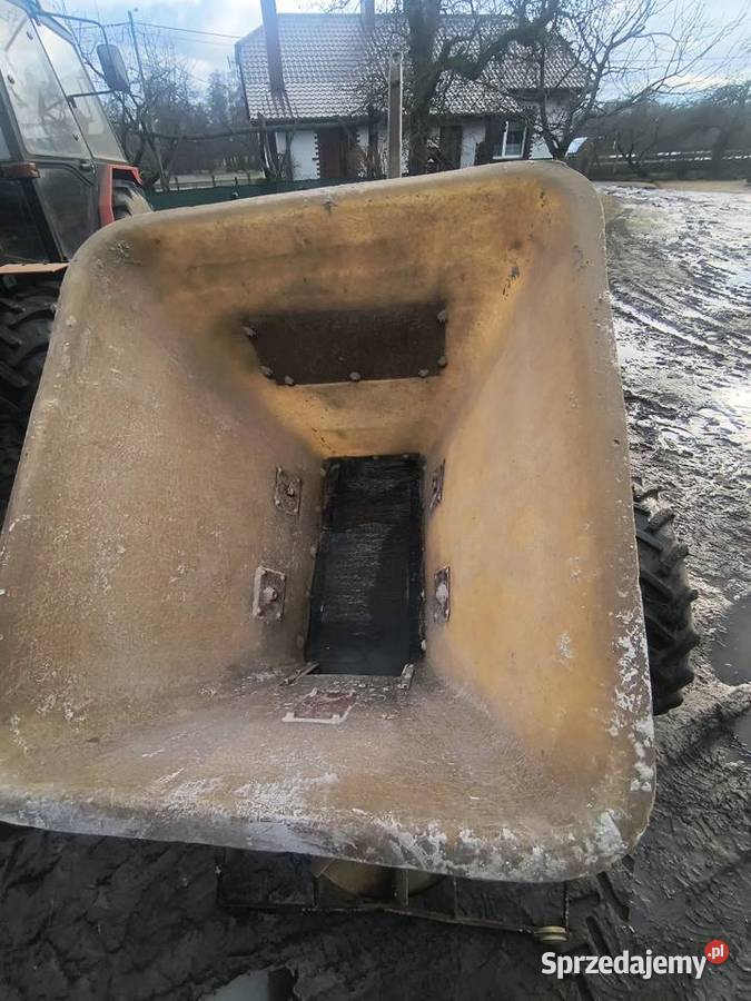 Sprzedam rozsiewacz Kos nieuszkodzony Dryja