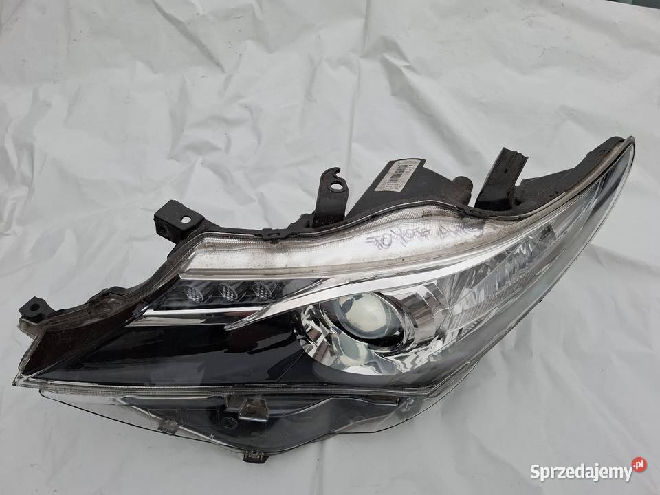 Lampa Przednia Lewa Toyota Auris 2 E18 20122015 Skawina sprzedam