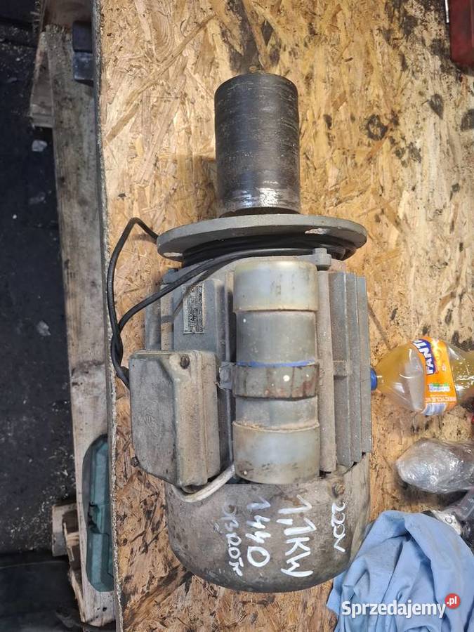 SILNIK Elektryczny 11kw 1440 obrotów 220V świętokrzyskie Kielce