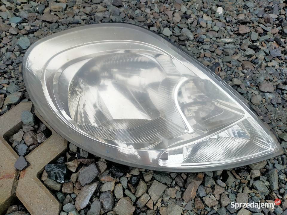 Sprzedam reflektory Valeo do Opel Vivaro używane