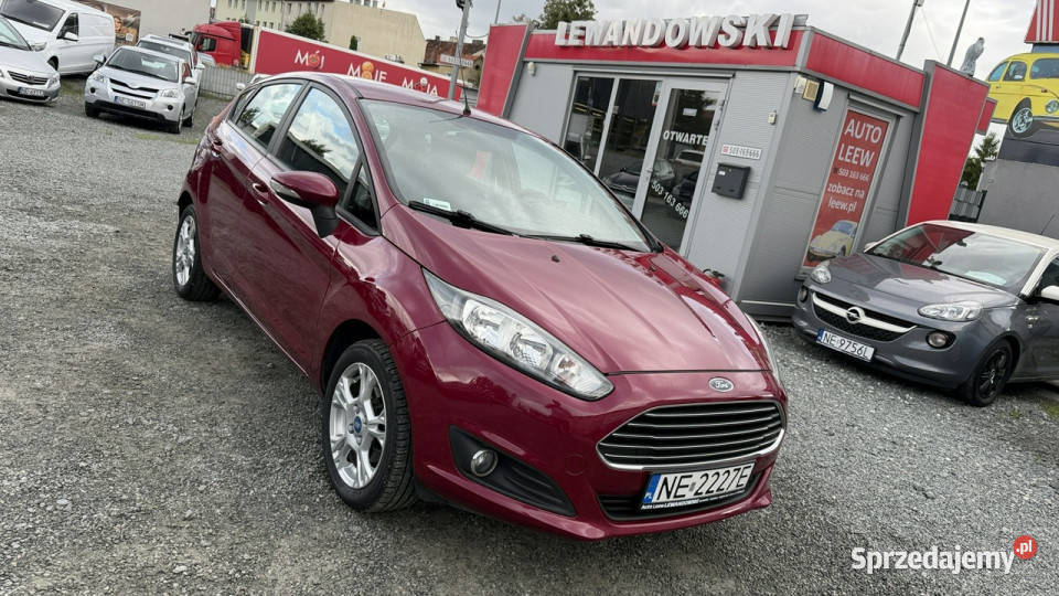 Ford Fiesta Benzyna Zarejestrowany Ubezpieczony światła przeciwmgielne Elbląg
