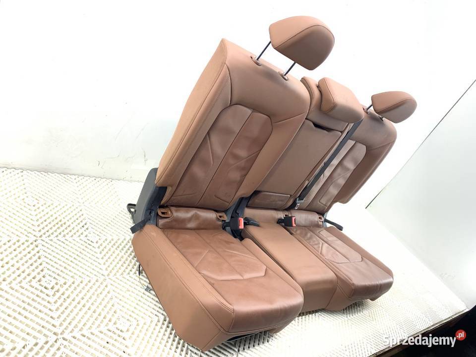 FOTELE KANAPA BOCZKI TUNEL KOMPLET AUDI Q3 II osobowe podkarpackie