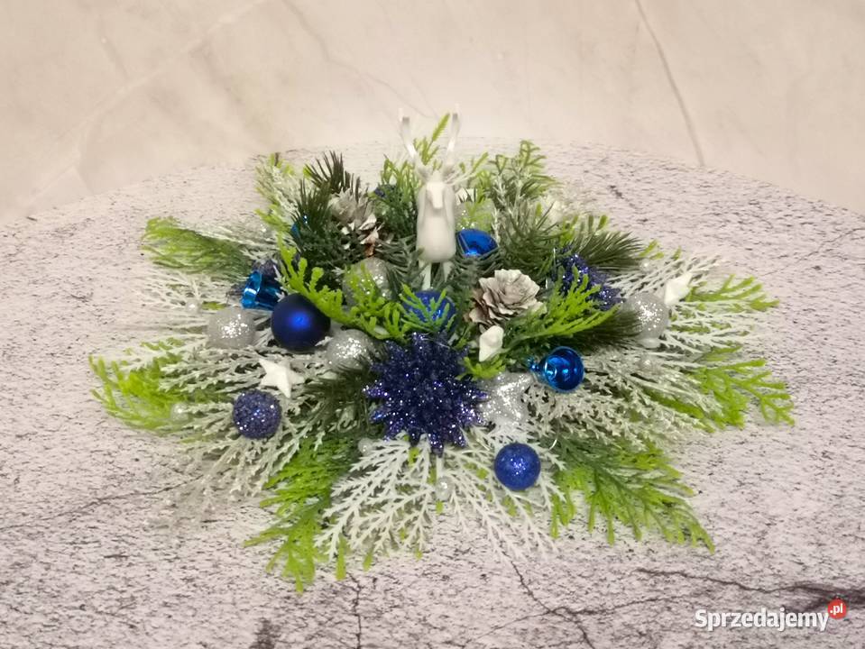 Podświetlany stroik zimowy z figurką jelenia