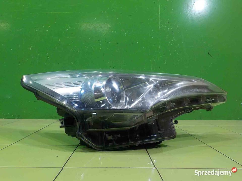 TOYOTA AVENSIS T27 T29 III LIFT II 17r lampa Lampy przednie Suków