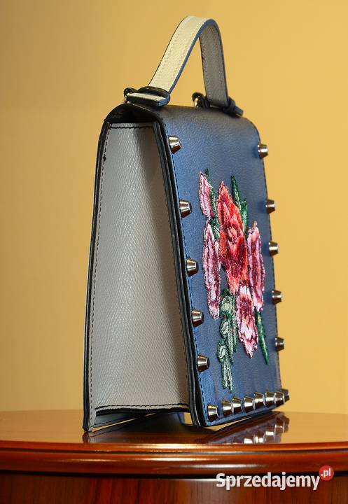 Śliczna kobieca torebka skórzana z haftem w sprzedam
