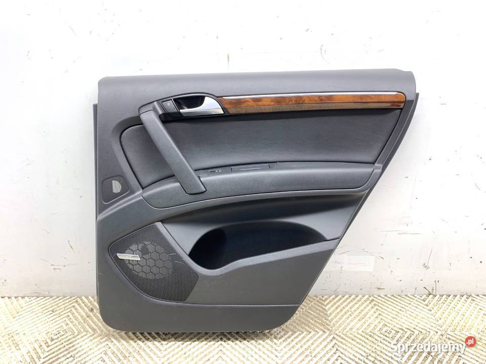 BOCZEK DRZWI PRAWY TYŁ AUDI Q7 4L Hatchback 0616