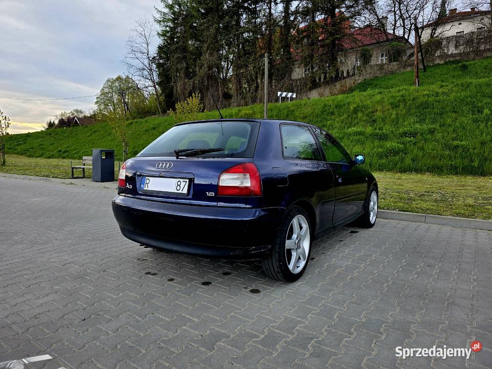 Audo A3 18 LPG Strzyżów