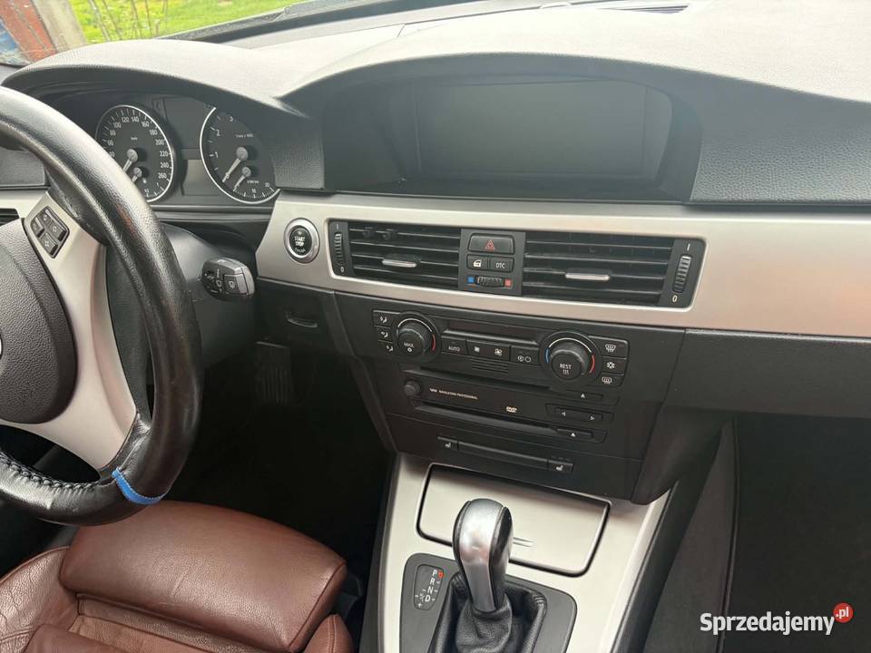BMW E90 320i automat Jarosław