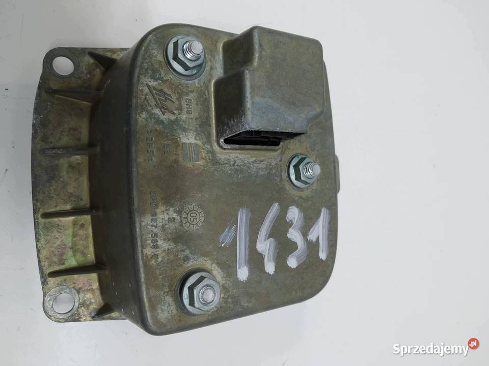 KLAMKA ZEWNĘTRZNA KLAPY BAGAŻNIKA 5P0827565C Karoseria