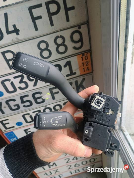 Manetka kierunkowskazów i tempomatu Audi A3 8P lewe podkarpackie Radymno