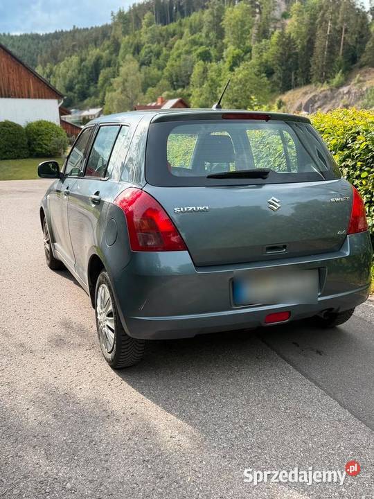 Suzuki Swift 4x4 2007 benzyna klima Turek