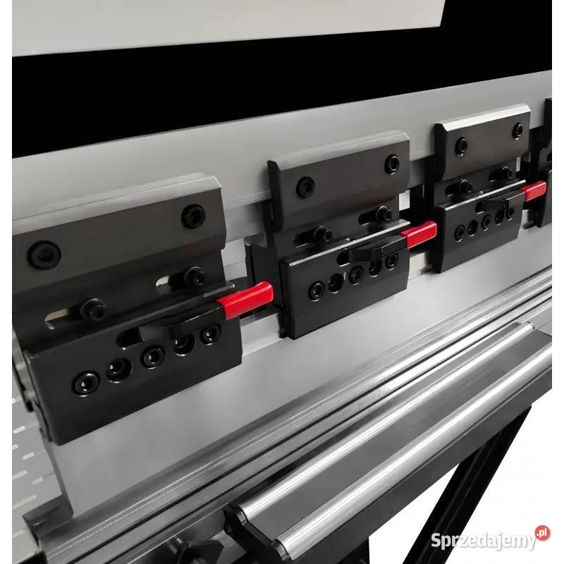 Prasa krawędziowa serwoelektryczna CORMAK CNC Produkcja mazowieckie Siedlce