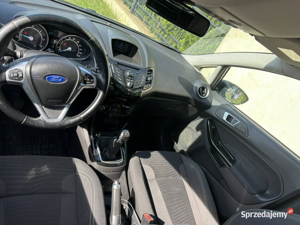 Ford Fiesta Titanium 5 drzwi klimatronik mrozi wspomaganie kierownicy pomorskie Wejherowo