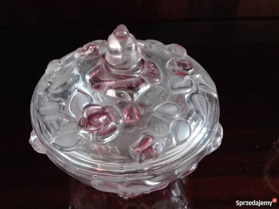 Szkło ozdobne koszyczek i szkatulka