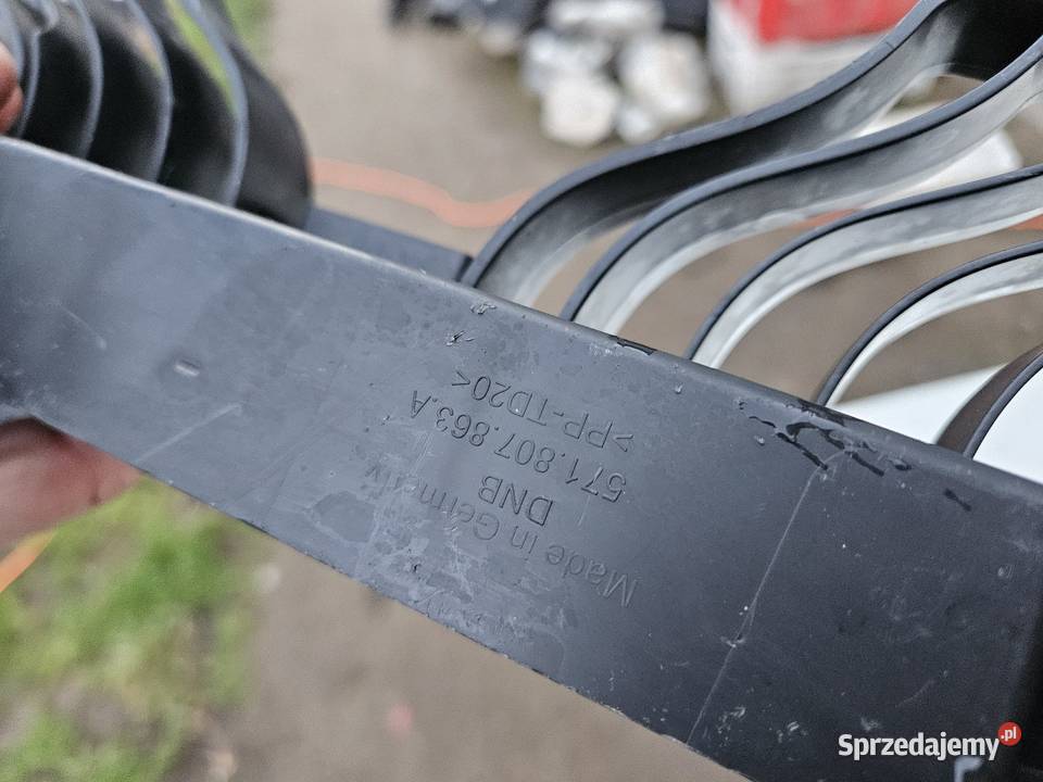 VW TIGUAN III 3 ŚLIZG MOCOWANIE ZDERZAKA TYŁ osobowe Międzychód sprzedam