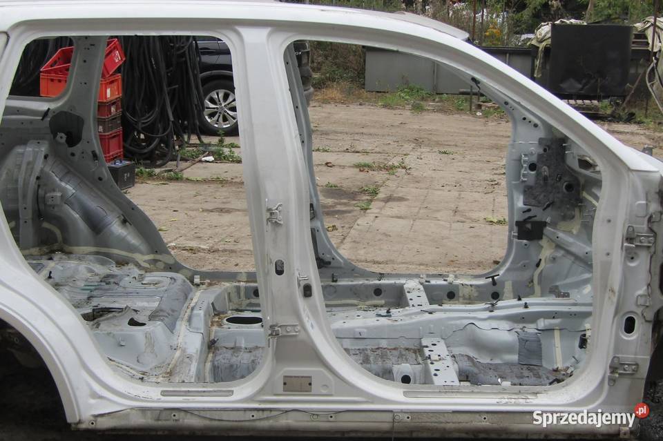 PRÓG SŁUPEK PRAWY BOK W13 MITSUBISHI OUTLANDER lubelskie