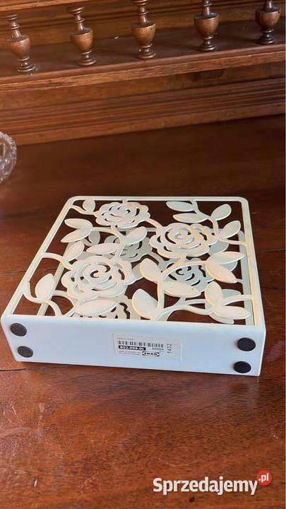 Serwetnik metalowy Wycinanka w róże W kolorze Gdańsk