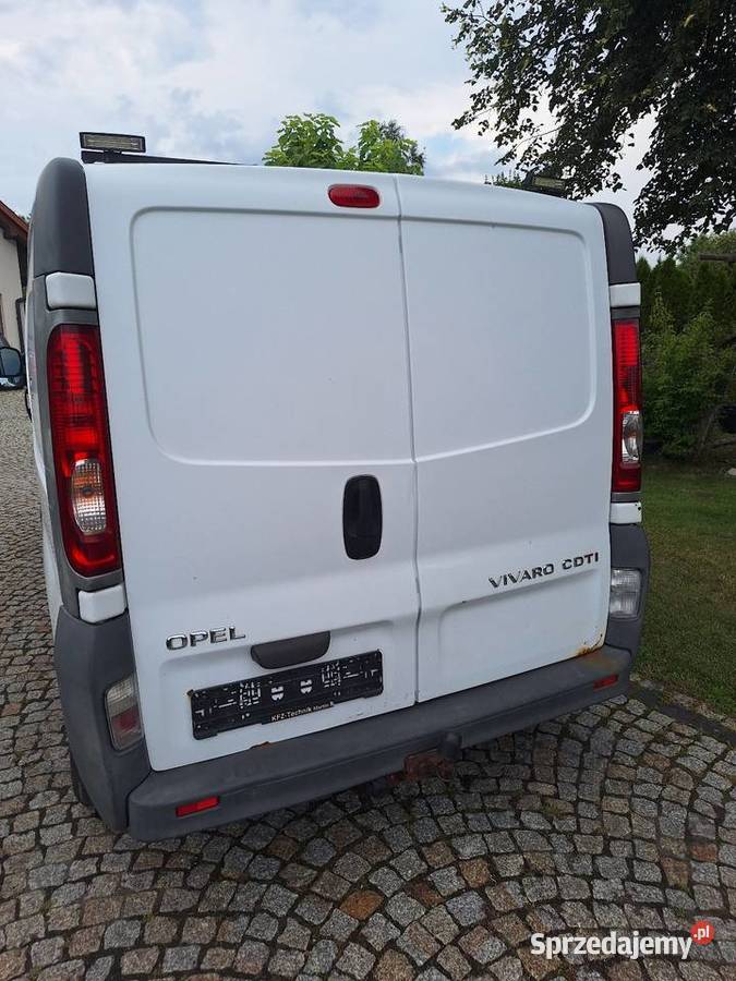 Opel Vivaro CDTI manualna Szydłowiec