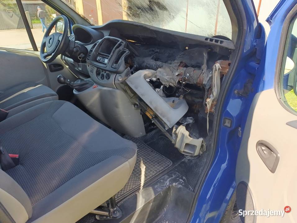 Opel Vivaro 25CDTI 140 2011r klima Vivaro dolnośląskie Dzierżoniów