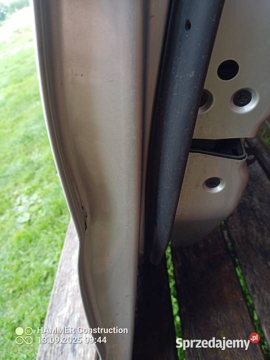 Sprzedam drzwi lewe ford fiesta mk7 uszkodzone 24000km Kolonia Janowska