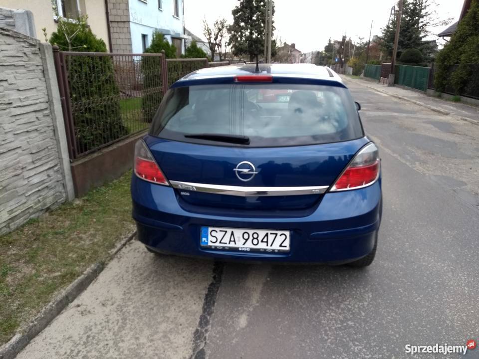 Opel Astra 2008r 16l benzyna 5 drzwi niebieski reflektory ksenonowe