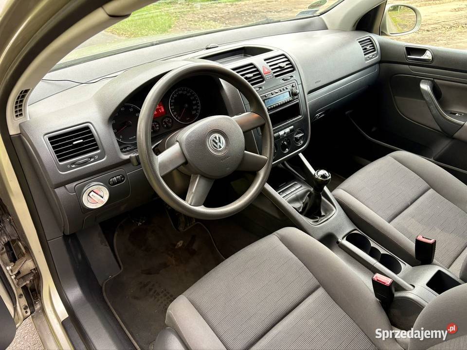 Volkswagen Golf V 14 MPI dużym serwisie Iłowa