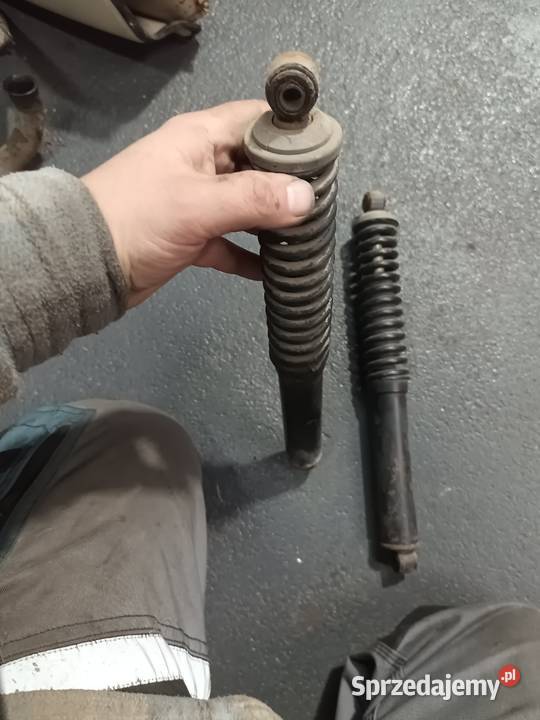 Amortyzator amortyzatory tył tylnie oryginał DDR Zduńska Wola