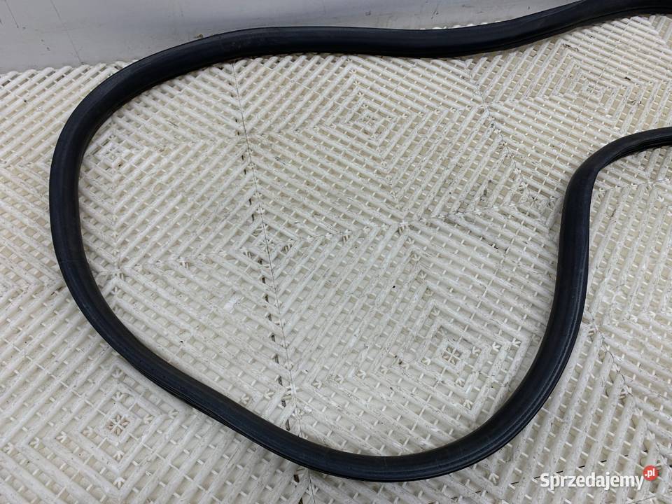 USZCZELKA DRZWI PRZÓD LEWA PEUGEOT PARTNER IV osobowe