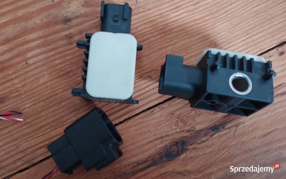 Czujnik uderzeniowy airbag sensor BOSCH Olsztyn sprzedam