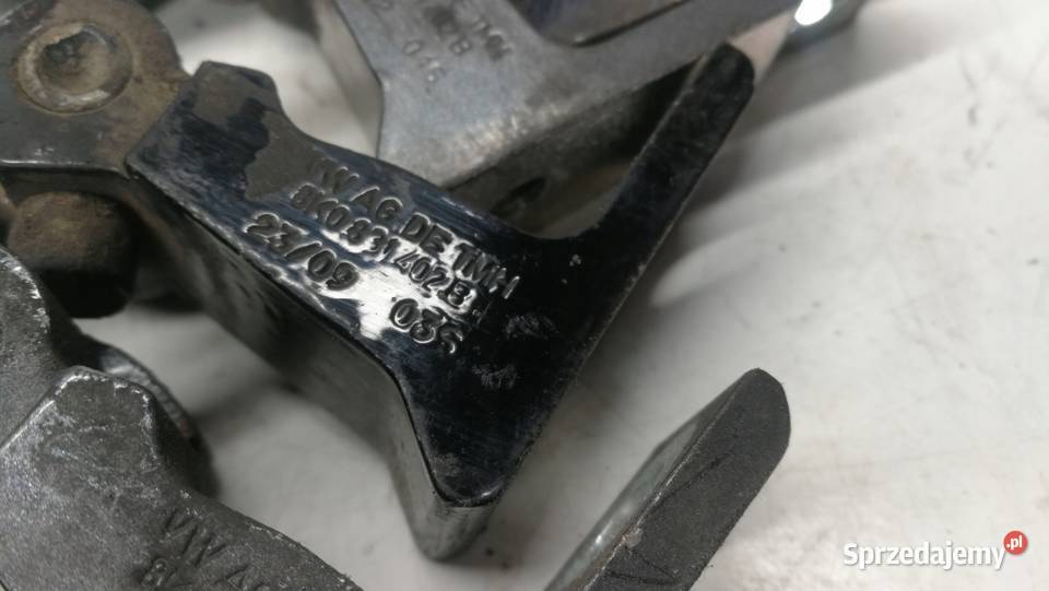 ZAWIAS DRZWI PRAWY AUDI A4 B8 A5 8T Q5 Przystajń