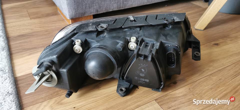 Passat B5FL Komplet reflektory lampy przód nowe osobowe Lampy przednie sprzedam