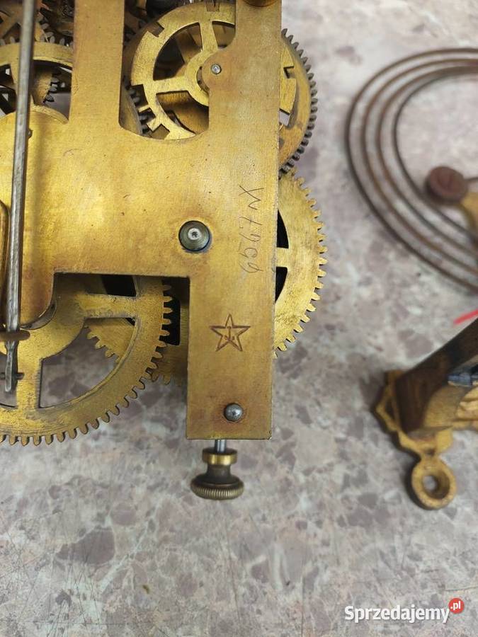 757 Mechanizm starego zegara ściennego Junghans Tczew