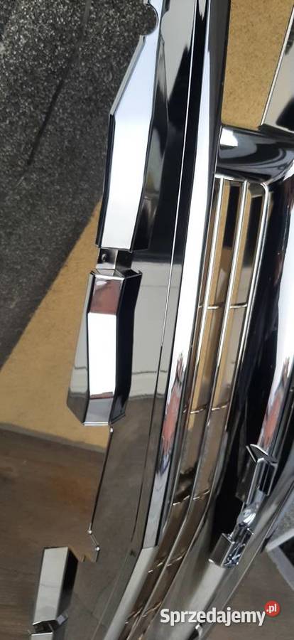 SUBURBAN atrapa nowa chrom osobowe