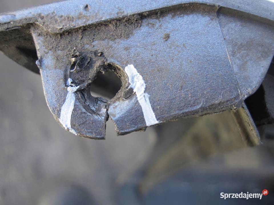 VW GOLF V 07r zderzak przód sprzedam