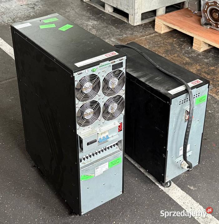 UPS firmy CES z osobną szafą bateryjną moc Zielona Góra