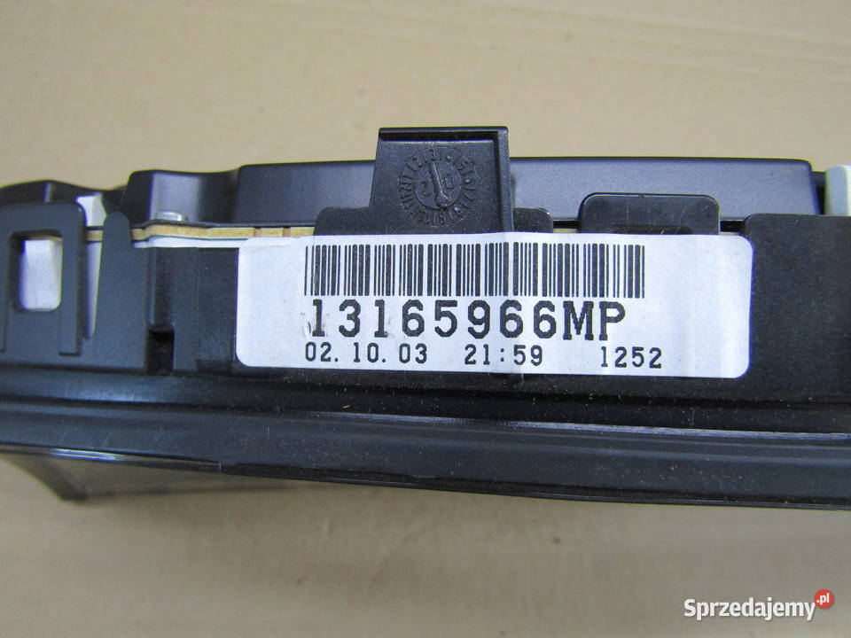 LCZNIKZEGARY OPEL VECTRA C 19DTI 13165966MP łódzkie Mysłaków