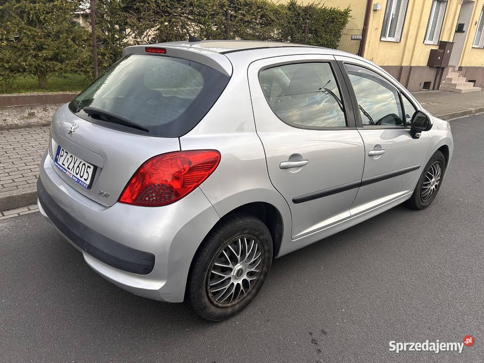Peugeot 207 14 Benzyna 95 2008 r 190 000 manualna Kostrzyn sprzedam