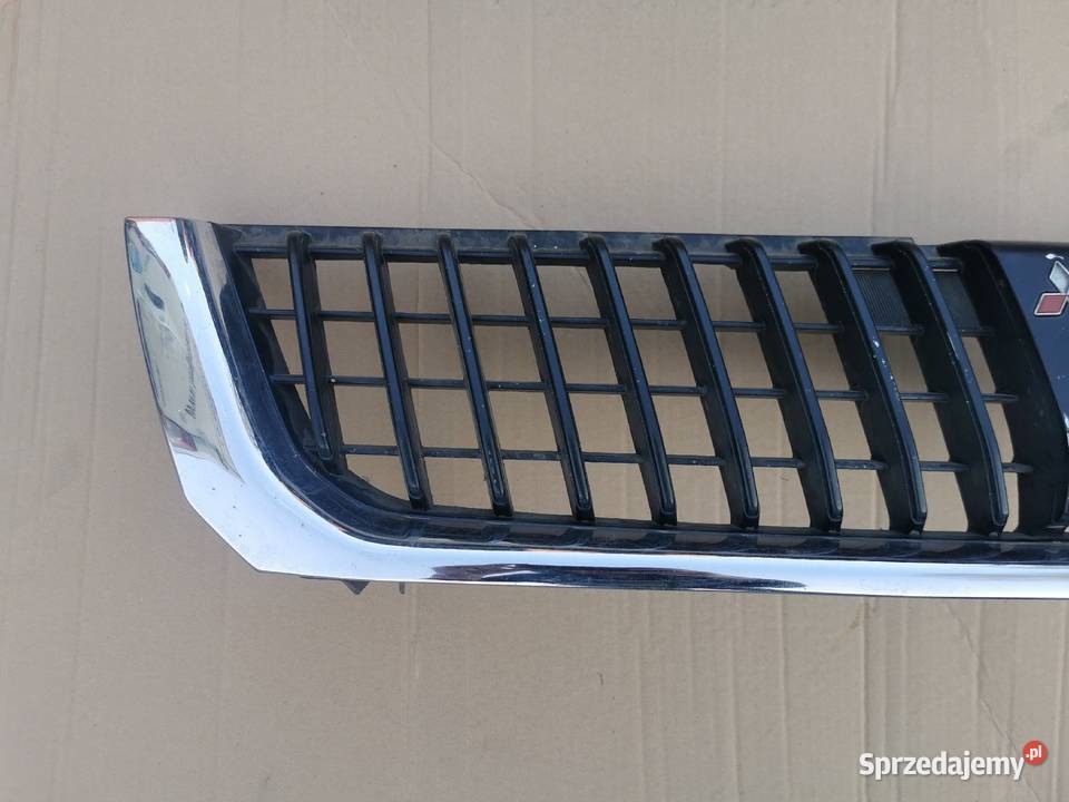 Grill atrapa mitsubishi Pajero sport 9600 Rok produkcji 1998