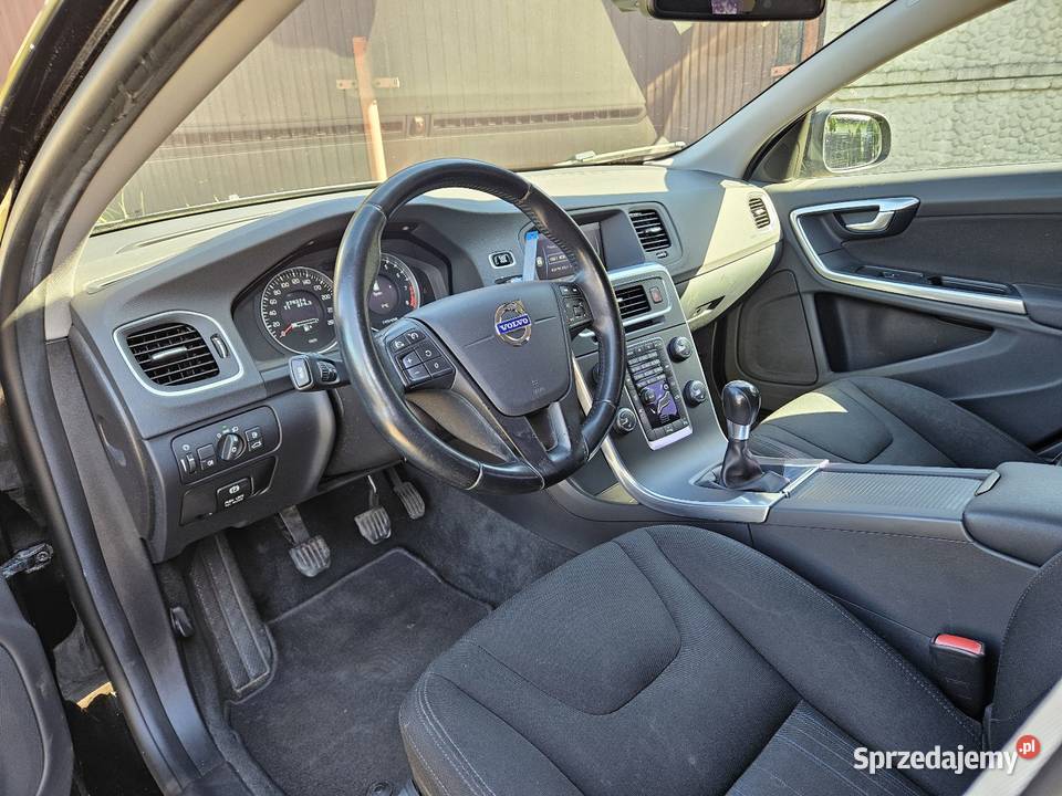 Volvo V60 16TB T4 180 Klimatronik Parktronik immobilizer Prawiedniki